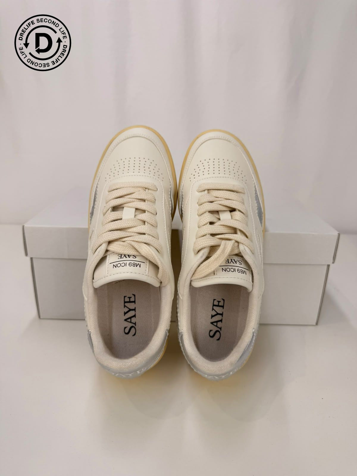 M89 Ground Barefoot - Silver