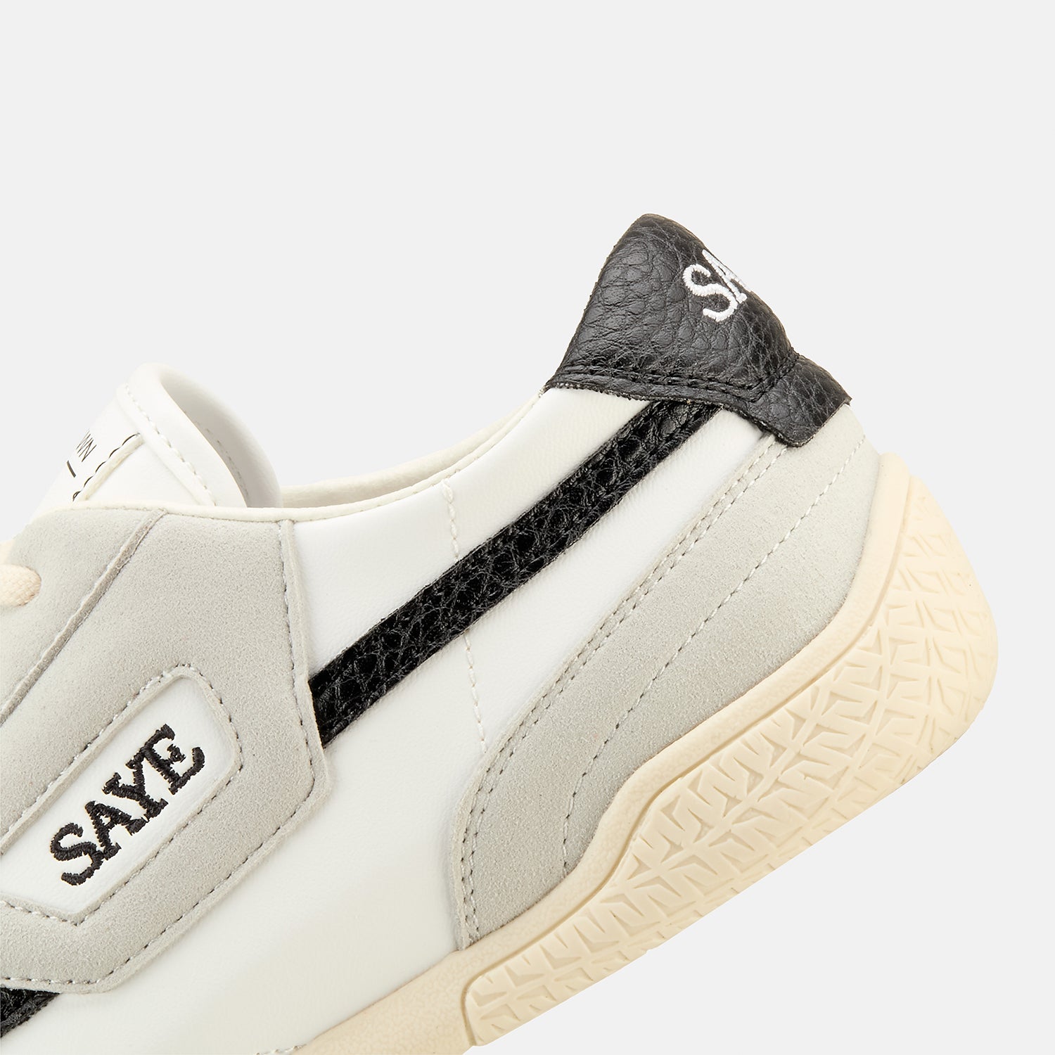 M26 Dawn - Lignify® White & Black