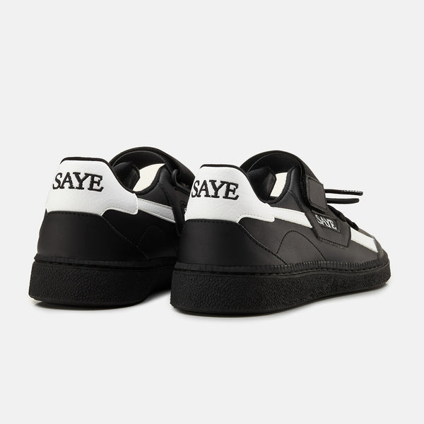 M70 Muse - Black & White
