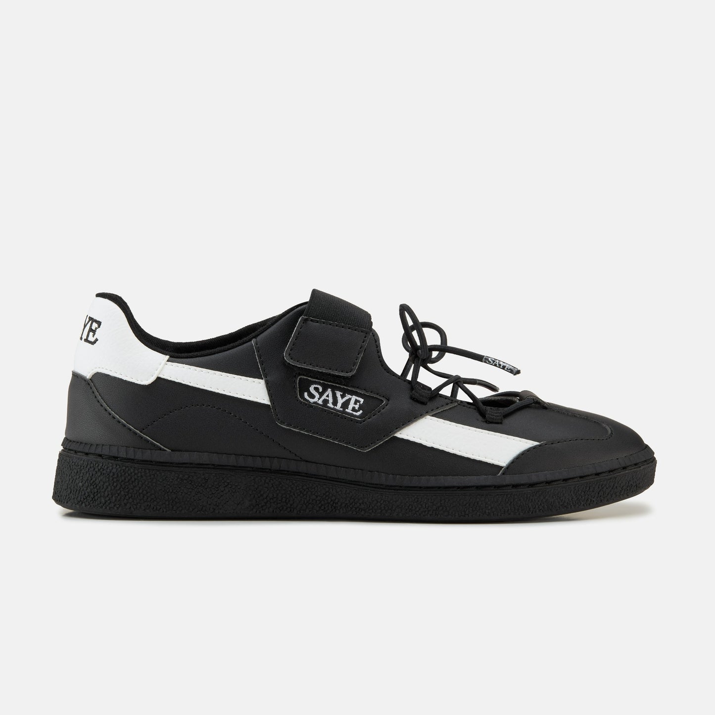 M70 Muse - Black & White