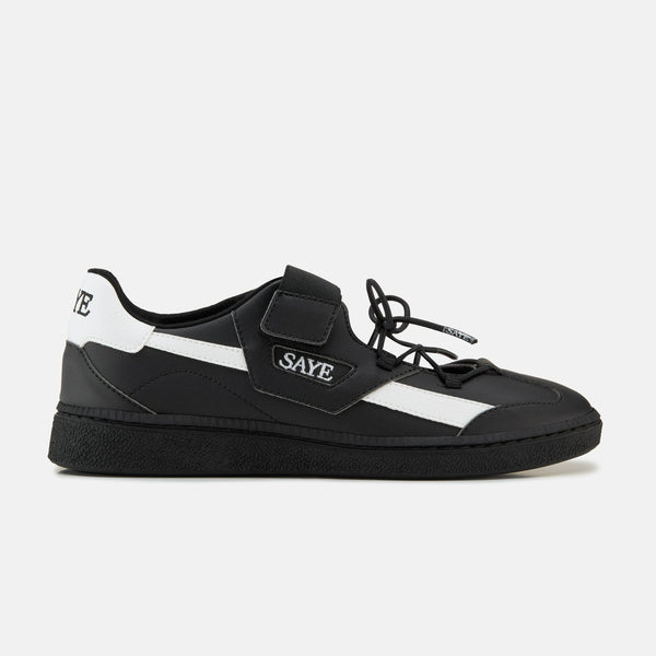 M70 Muse - Black & White