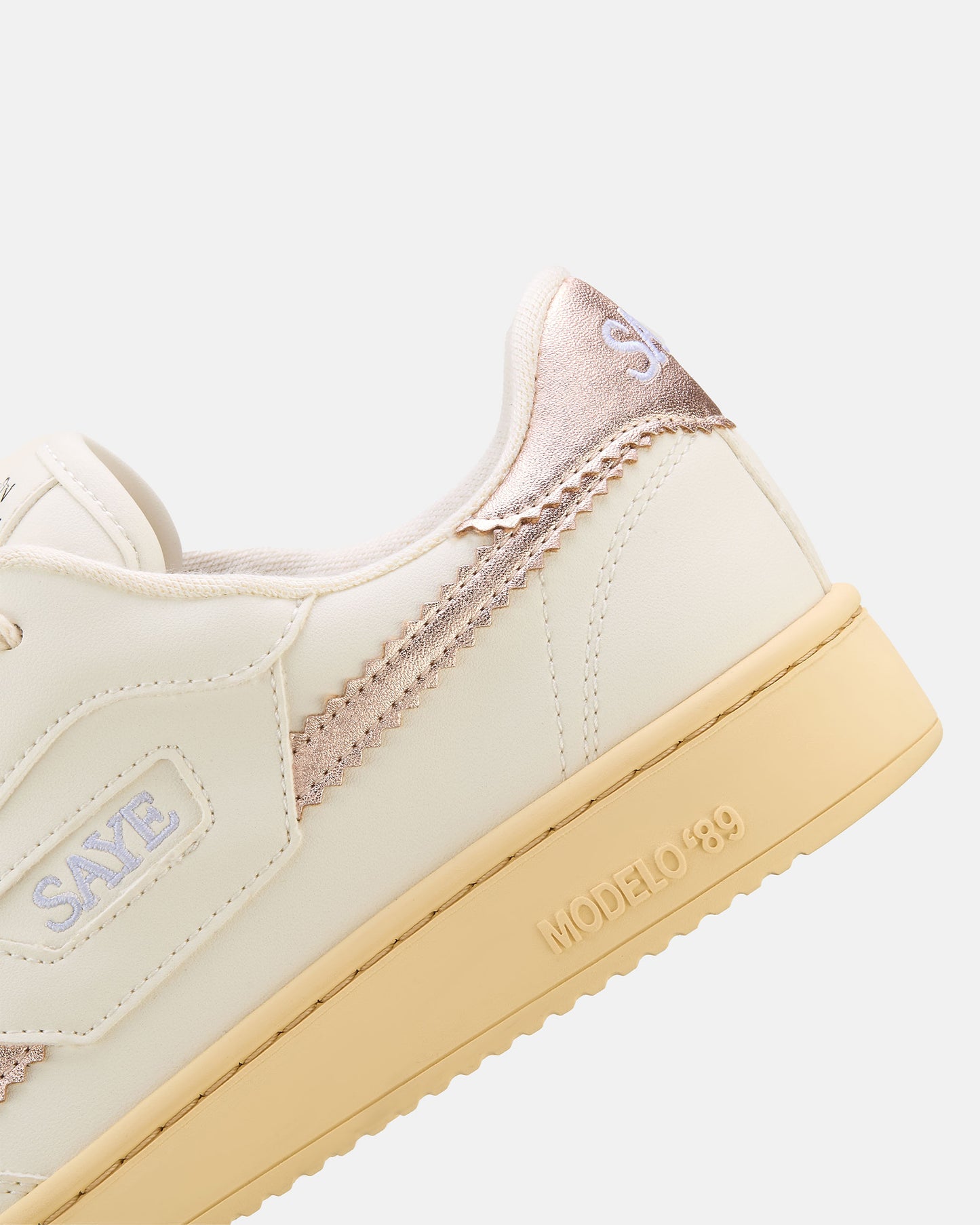 M89 Icon - Metallic Gum